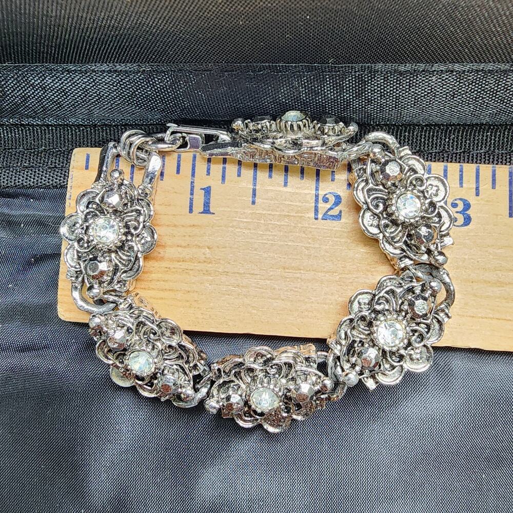 Vintage Silver Tone Floral Link Bracelet Clear Bead Chunky Jewel Art To Wear - Picture 10 of 10